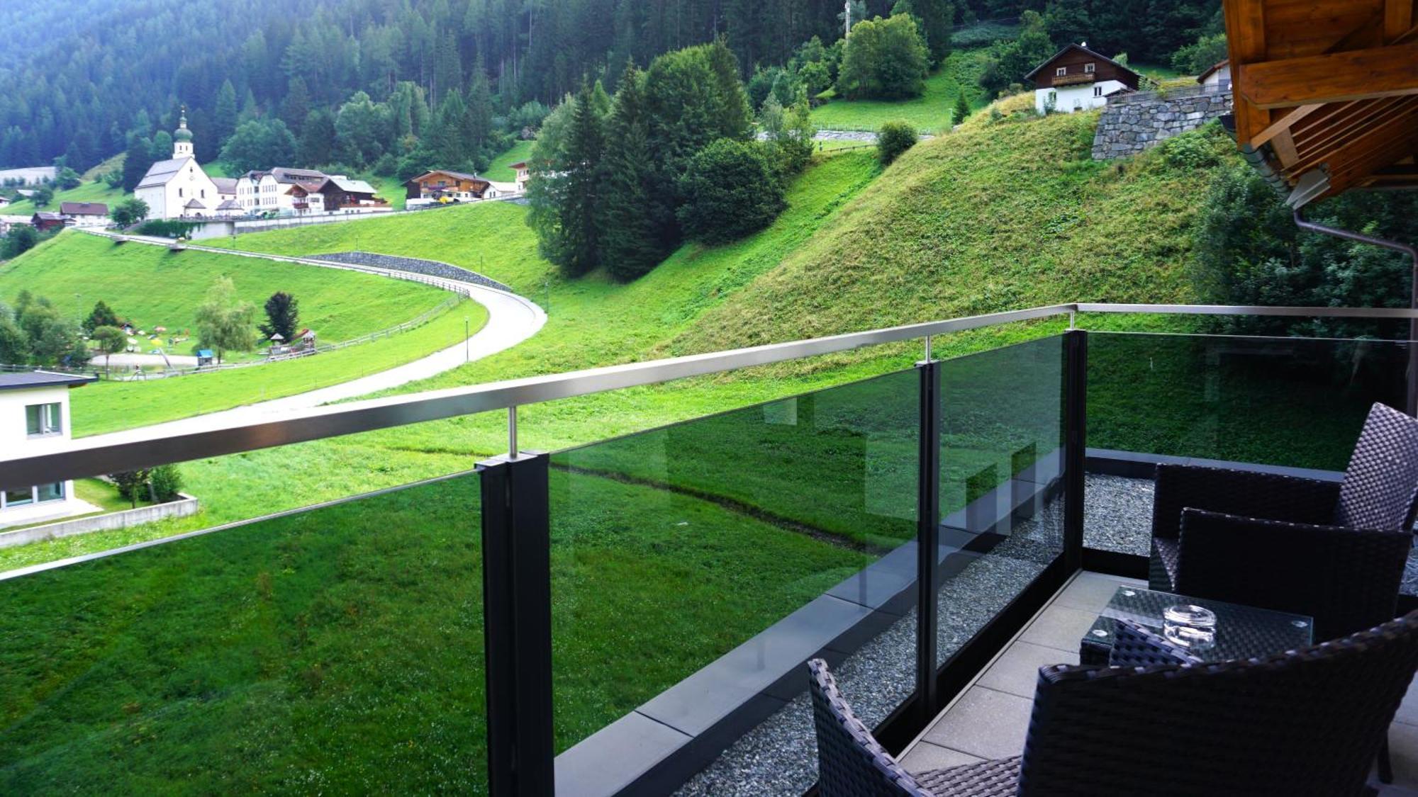 Hotel Alpenkoenigin - Sommer Silvretta Premium Card Inklusive See Luaran gambar